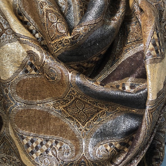 Scarf - Picture 2 of 4